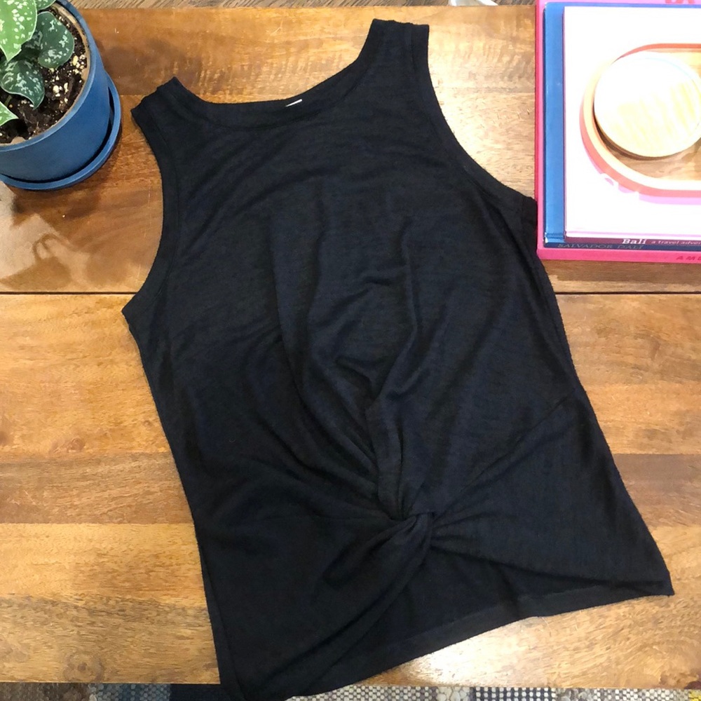 Gap Woven Faux Knotted Tank - Size Small